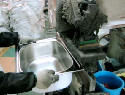 kitchen sink manufacturing process